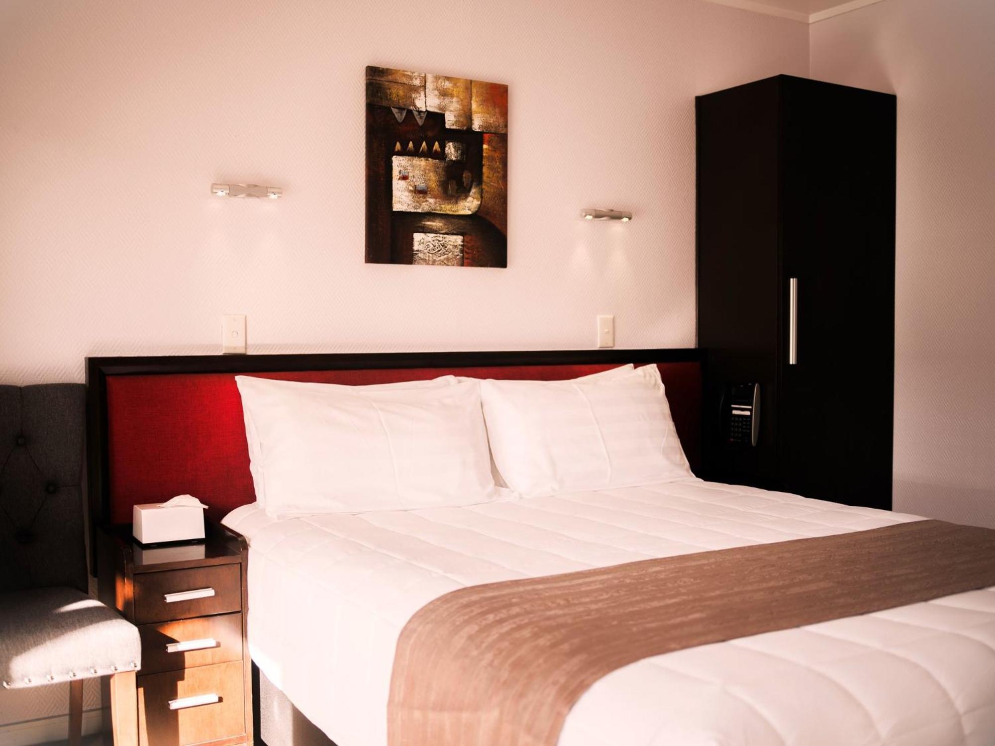 Tudor Court Motor Lodge Окленд Экстерьер фото