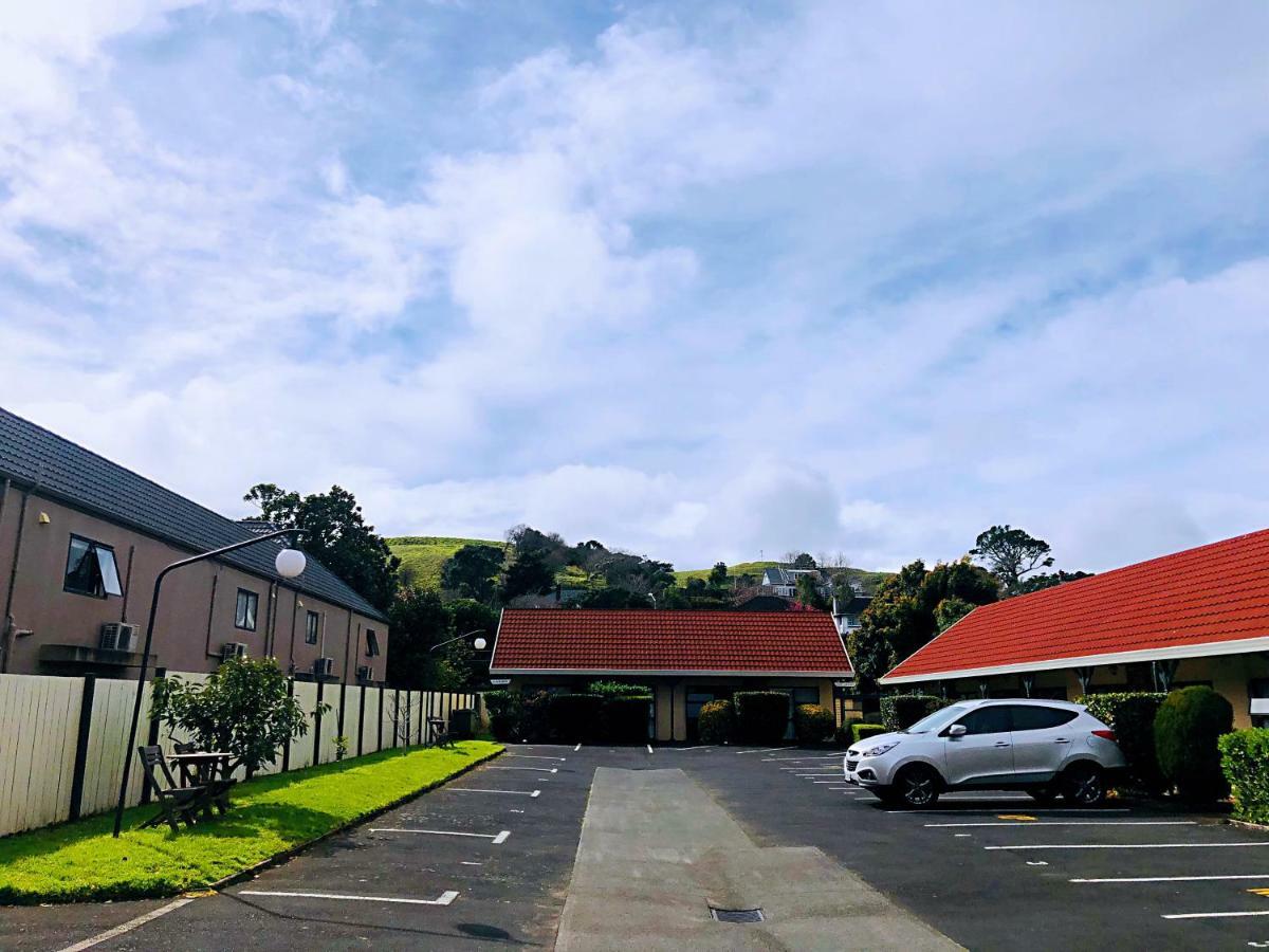 Tudor Court Motor Lodge Окленд Экстерьер фото